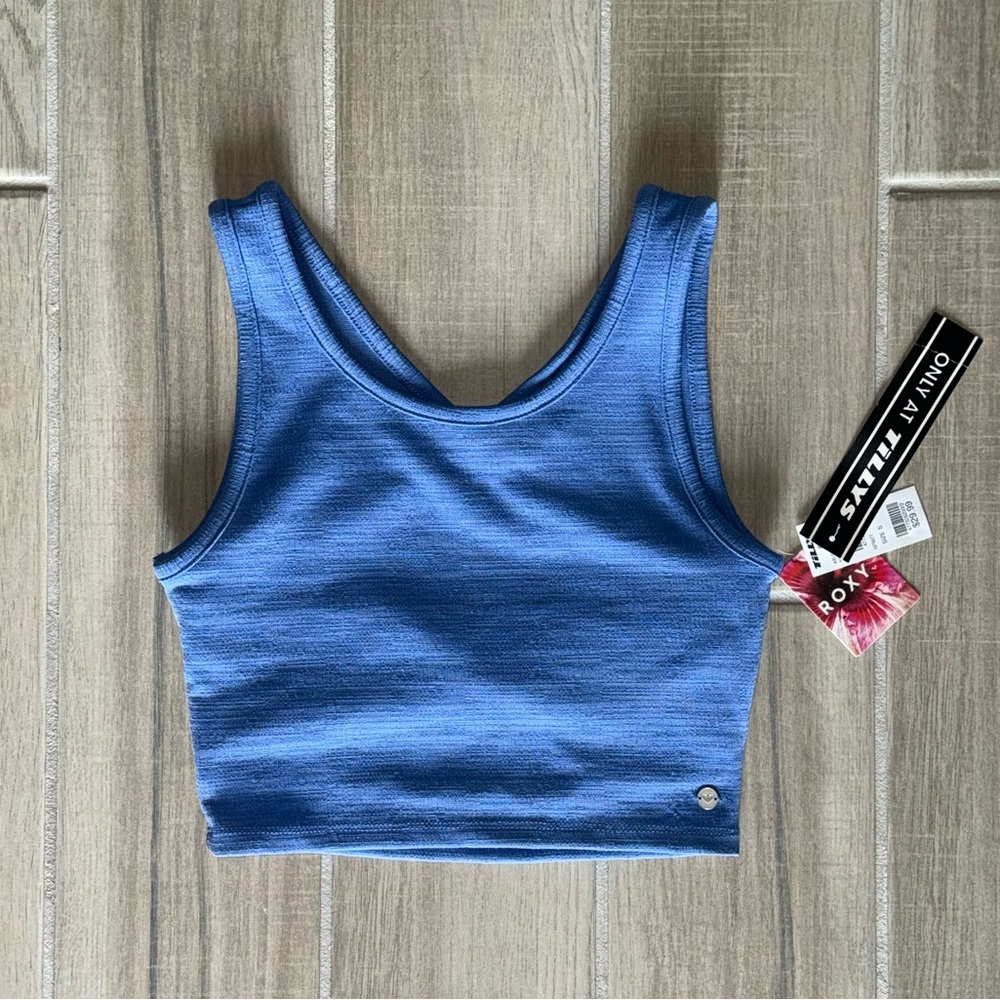 Roxy cross back cropped tank top. Size small. Color: blue